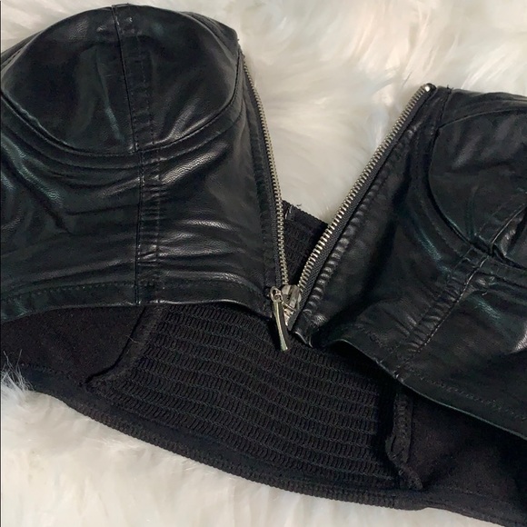 Gorgeous leather bikini top! 🖤🖤 - Picture 9 of 11